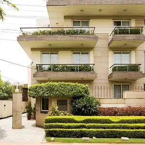 Bed & Breakfast Perch Service Apartment- Sector 40 ***